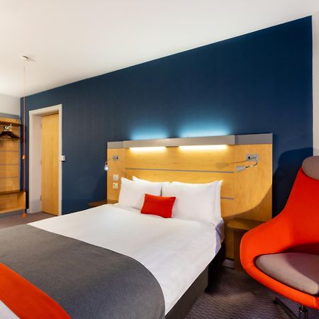 Holiday Inn Express Dundee By Ihg Esterno foto