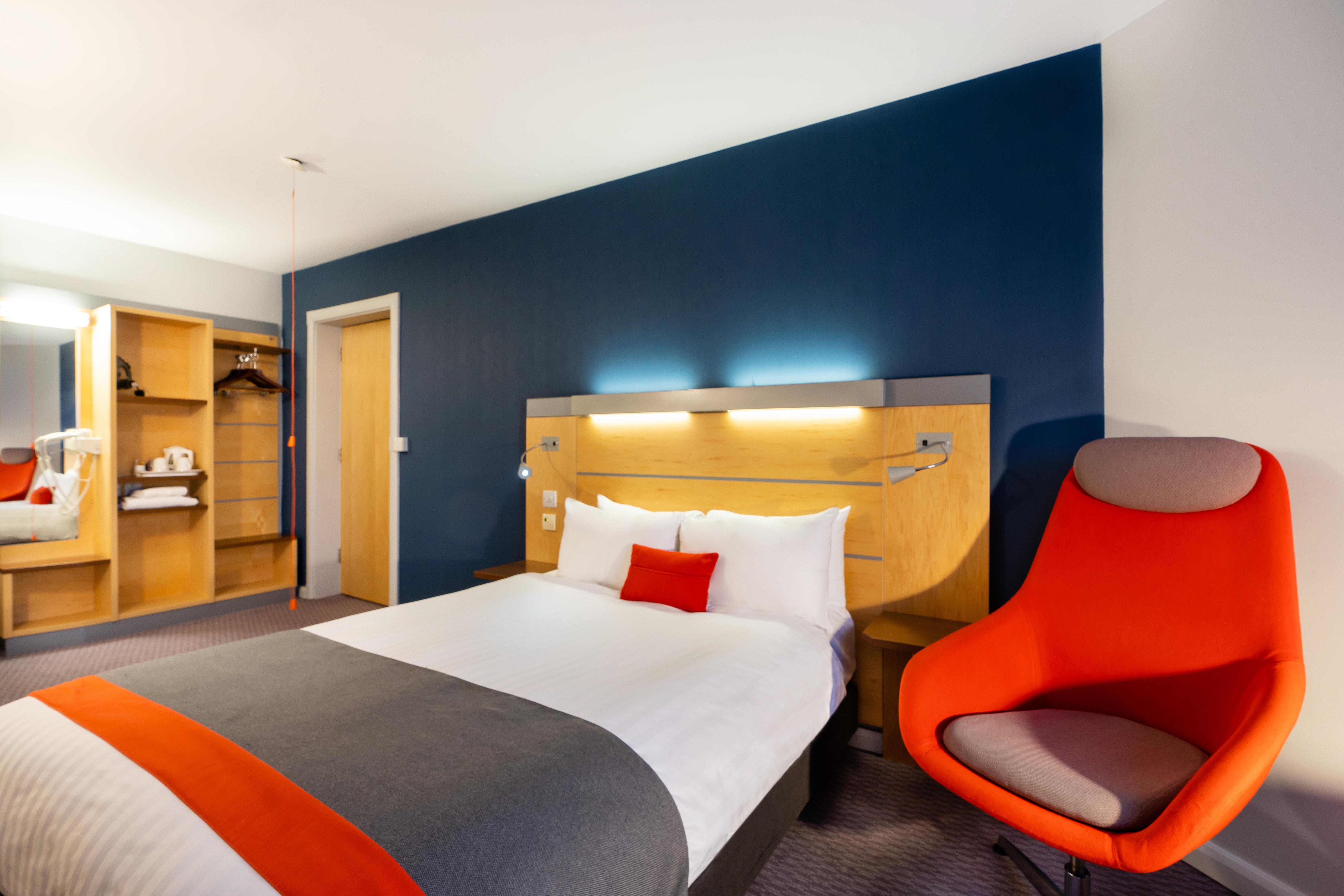 Holiday Inn Express Dundee By Ihg Esterno foto
