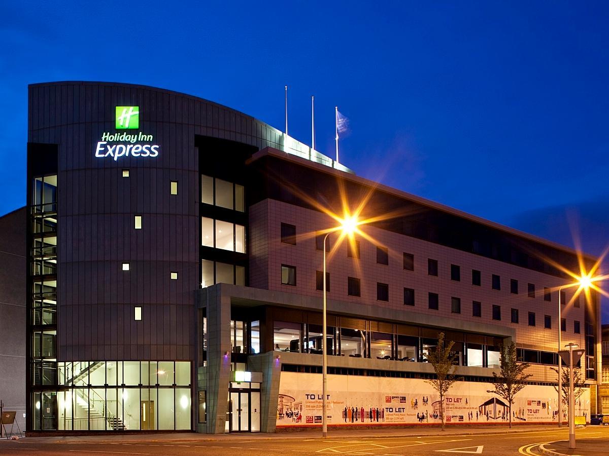Holiday Inn Express Dundee By Ihg Esterno foto