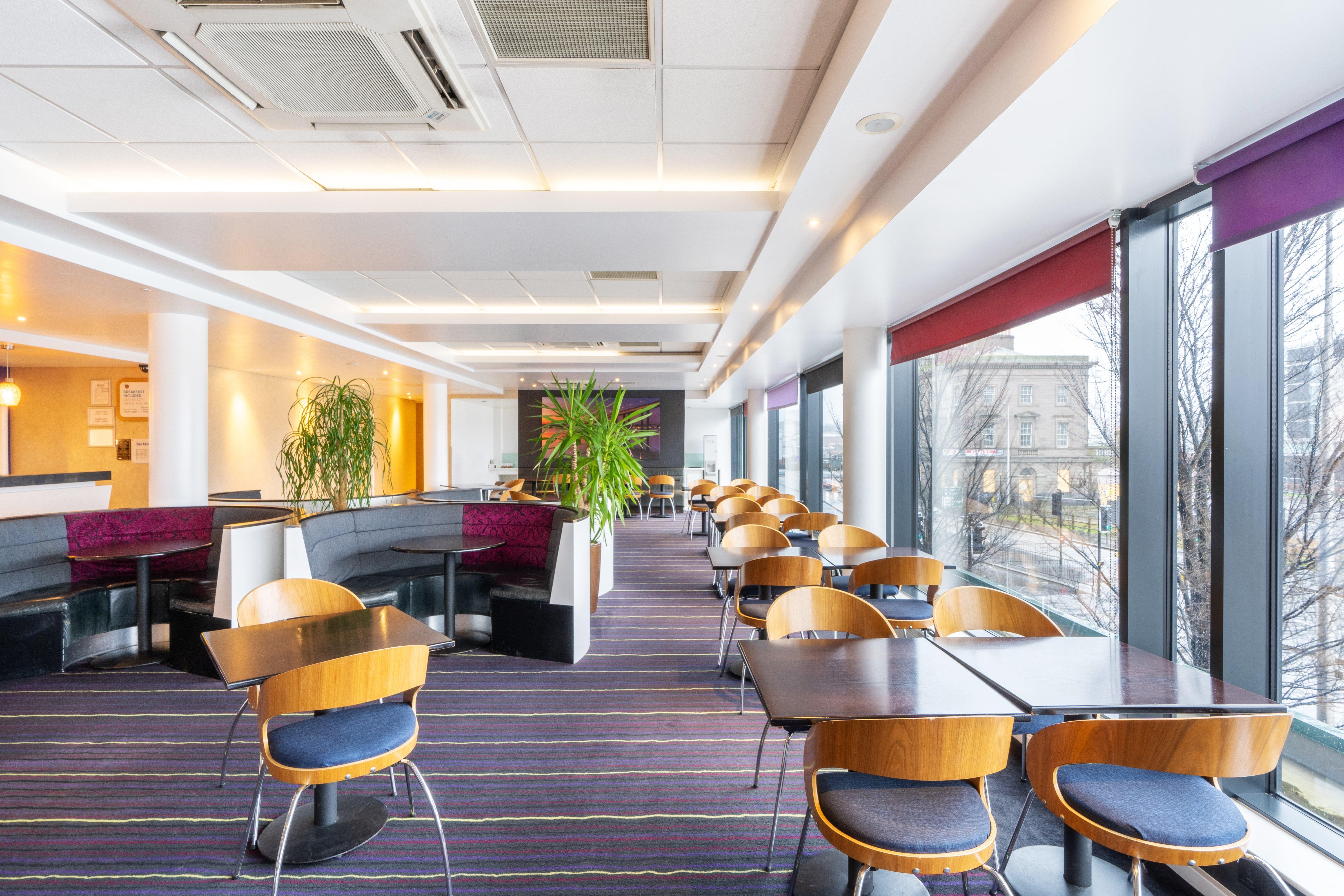Holiday Inn Express Dundee By Ihg Esterno foto